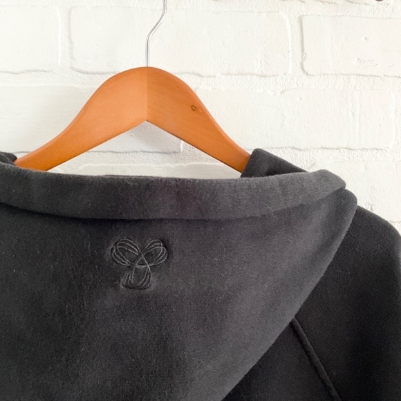 Aritzia TNA Hoodie Perfecto Cotton French Terry Black Silver Zip Pockets Women M - Picture 10 of 14